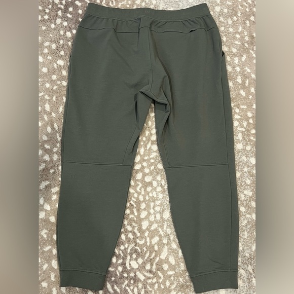 Lululemon Joggers - Picture 4 of 6
